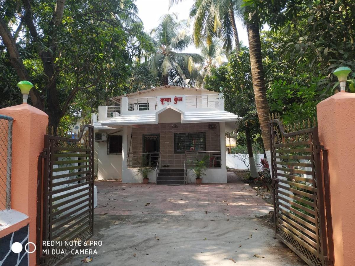 Krushna Kunj Holiday Home - Housity