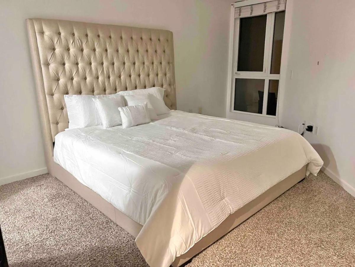 Perfect Location Entire Apartment - Housity