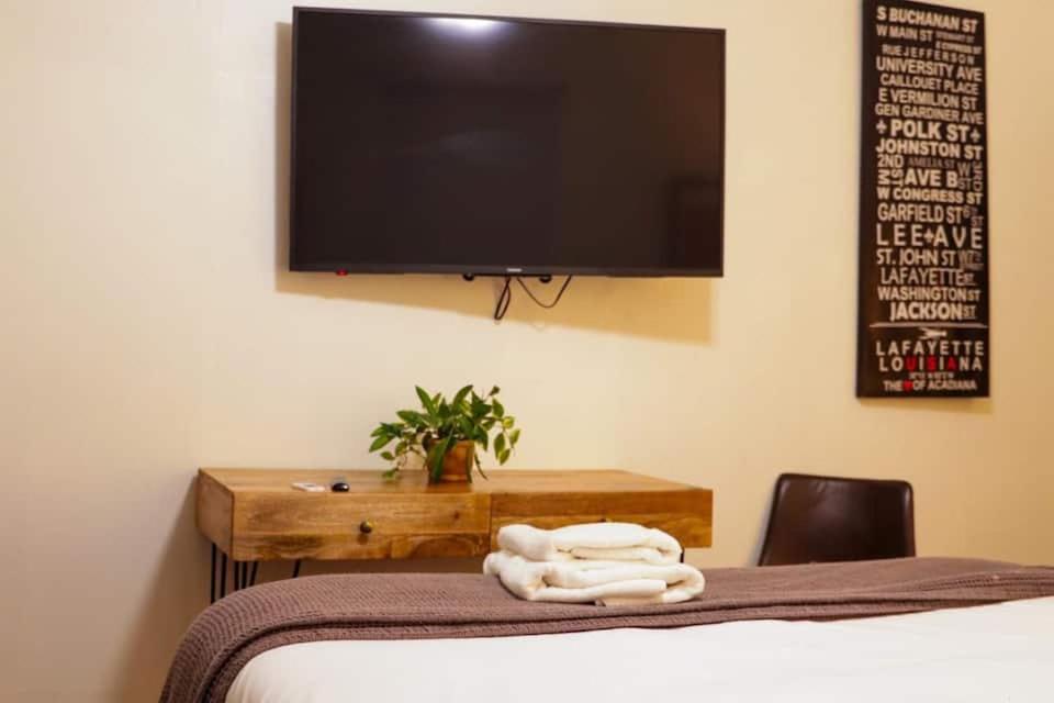Spacious Private Room & Shared Comfort - Housity