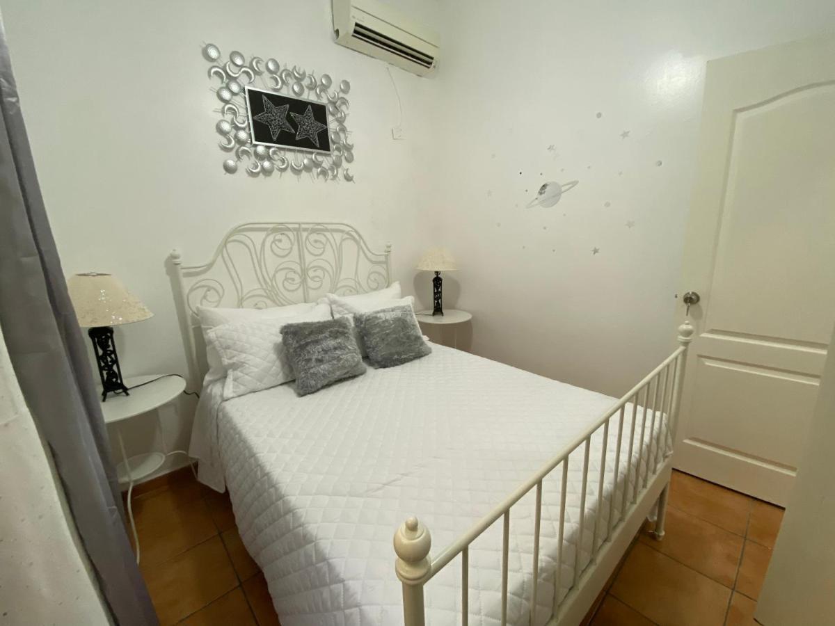 Suitetrails - ZONA COLONIAL 2 habitaciones+wifi+balcon apartamento completo