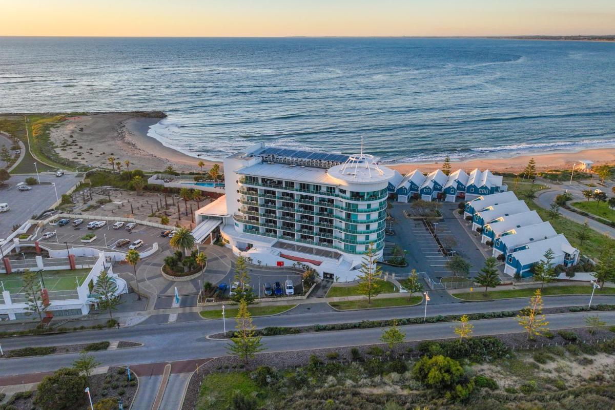 Sea Side 110 - Housity