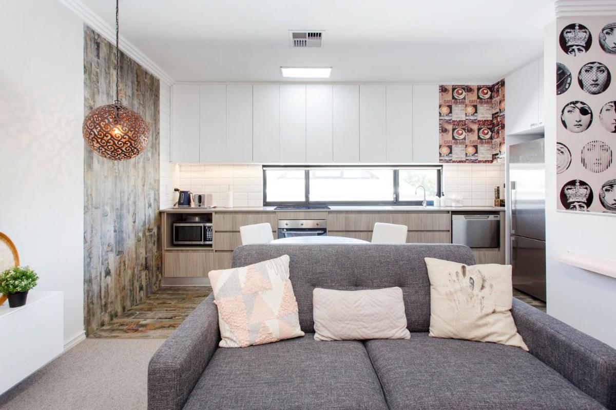 Bambino 438 - Housity