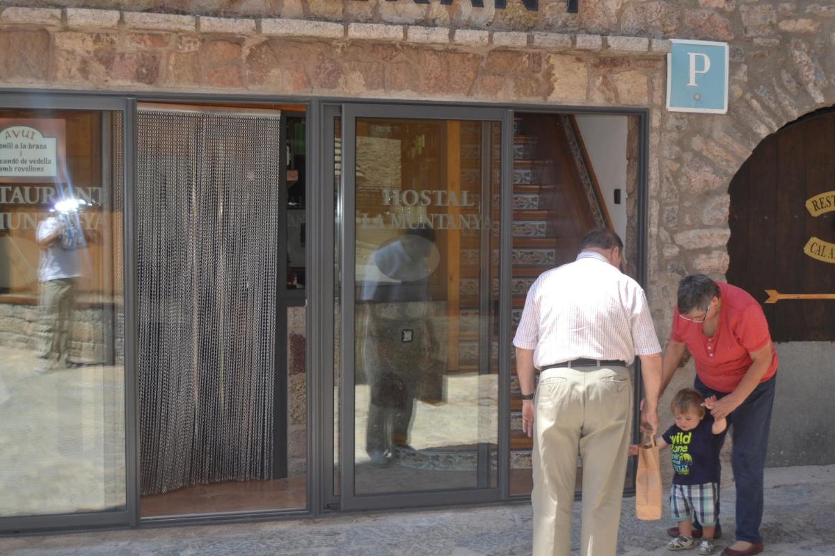 Hostal La Muntanya - Housity