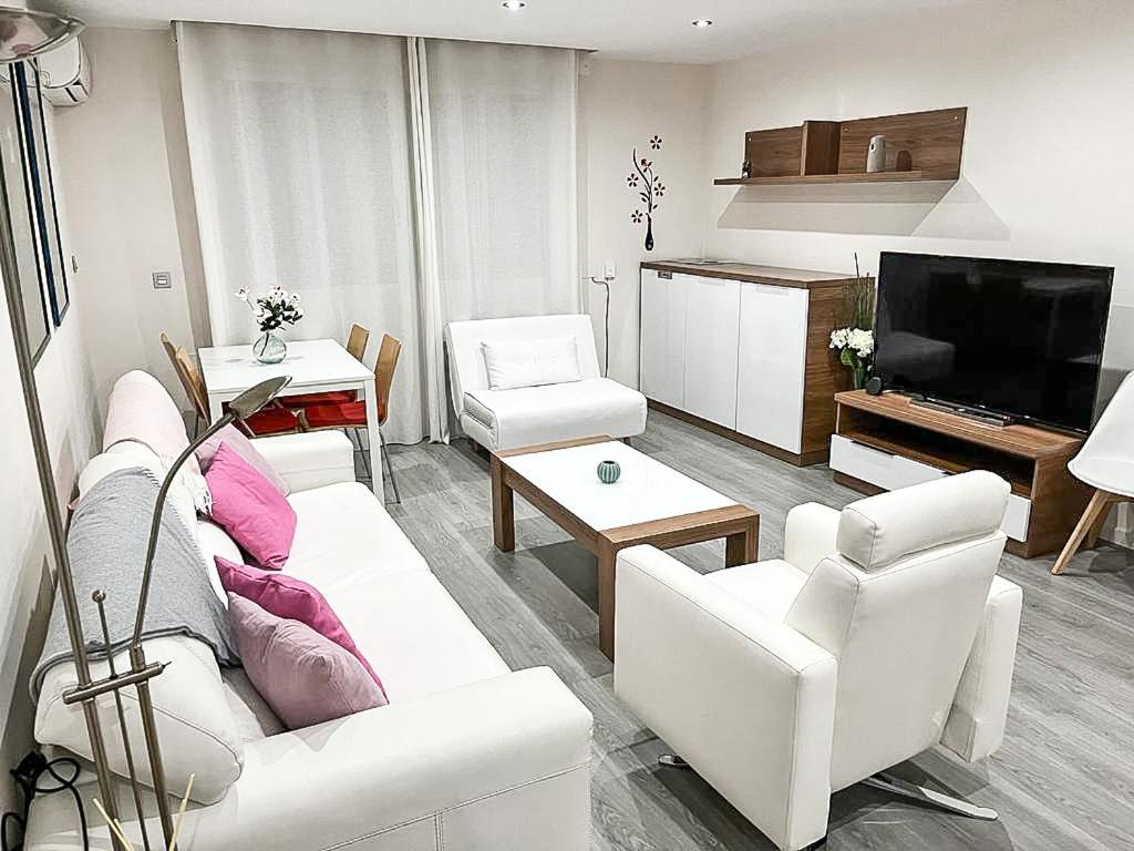Suitetrails - LUJOSO PISO CÉNTRICO EN MURCIA con 3 habitaciones