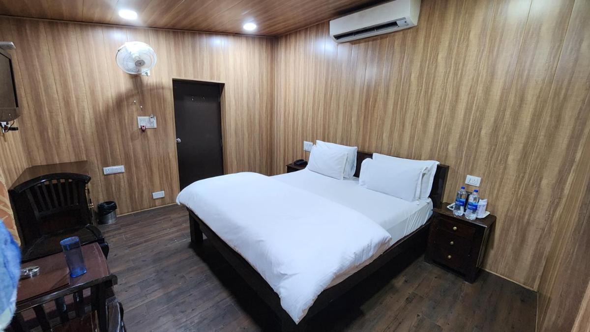 Hill 'N' You - A Boutique Garden Resort - Housity