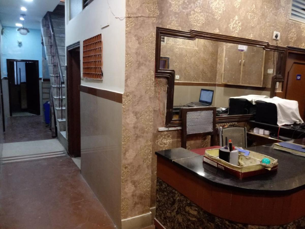 Hotel Biman - Housity