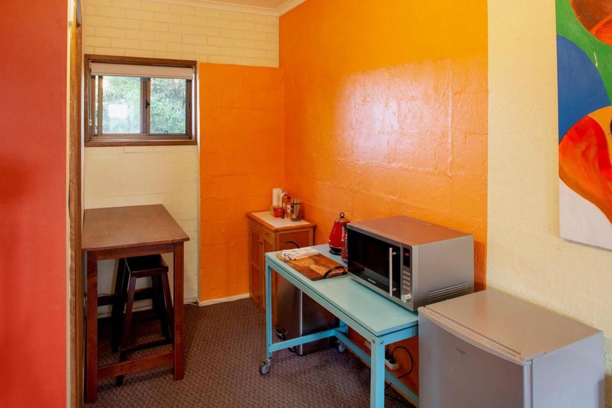Treetops Silvan Valley Lodge - suite 1 - Housity