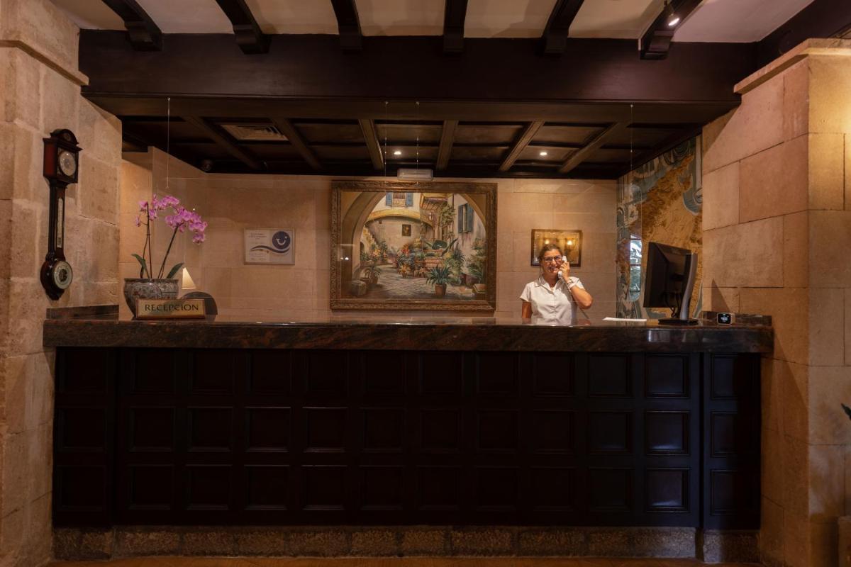 Clientes alojados en Hotel Bon Sol Resort & Spa