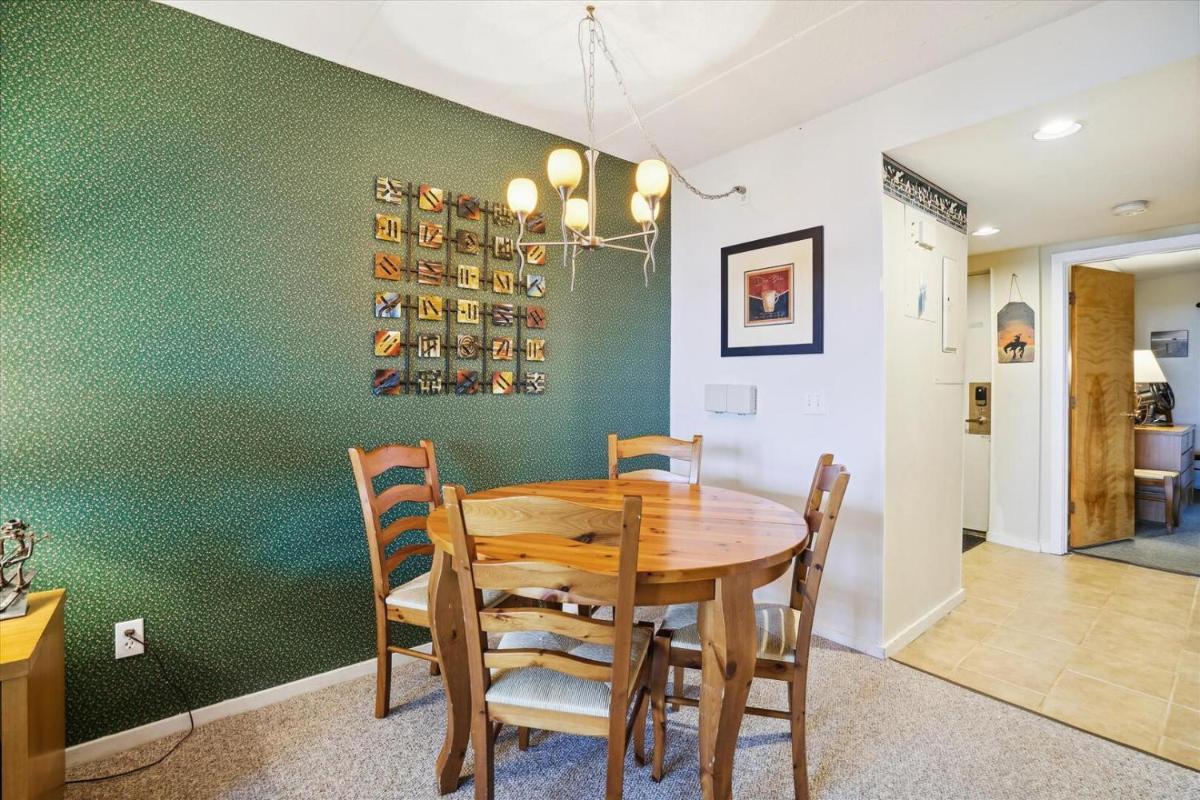 Pinnacle C12 - Housity