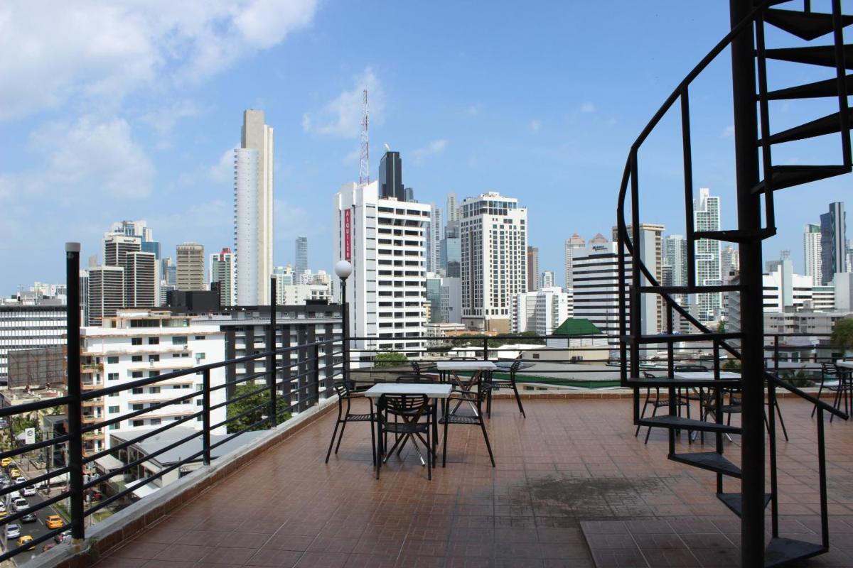 Hotel Parador - Housity