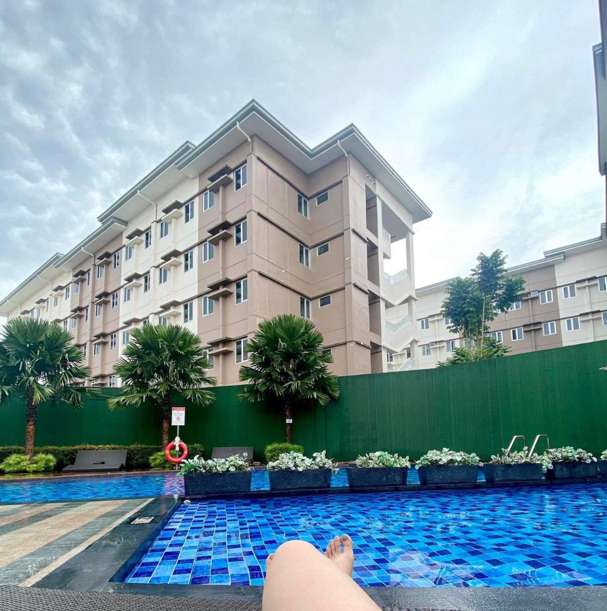 Condotel - Minimalistic 2 minutes walk to SM Marilao - Housity