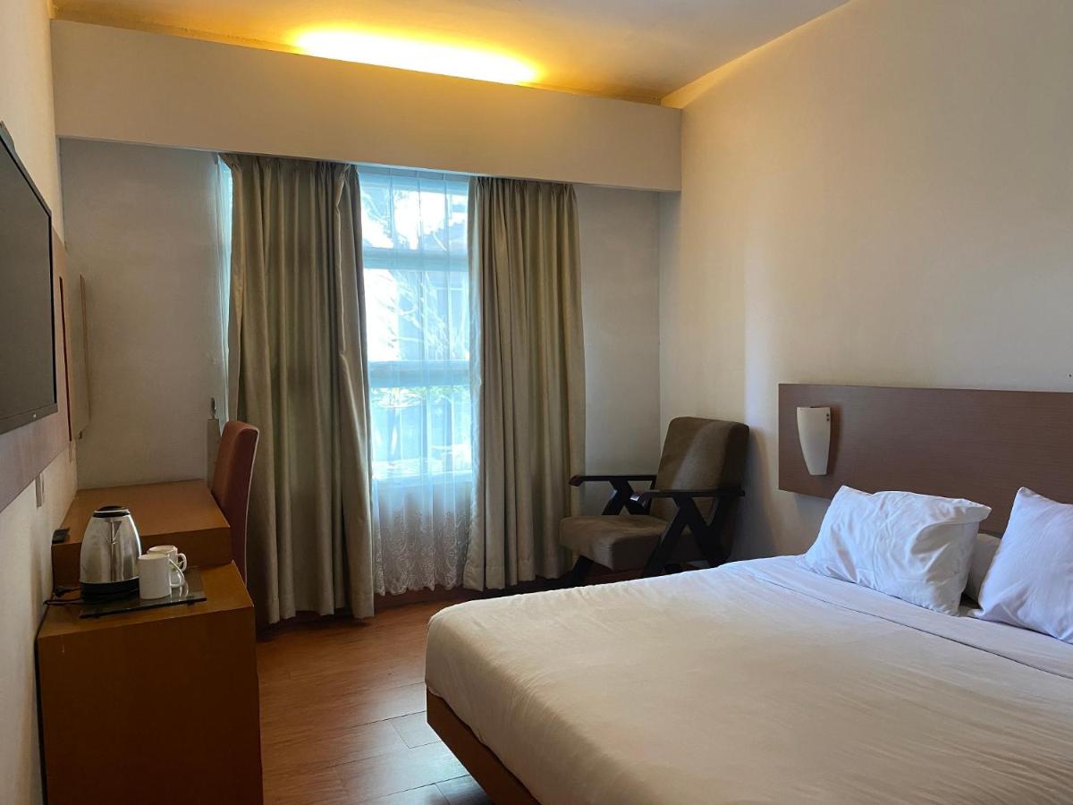 Regato Suites - Housity