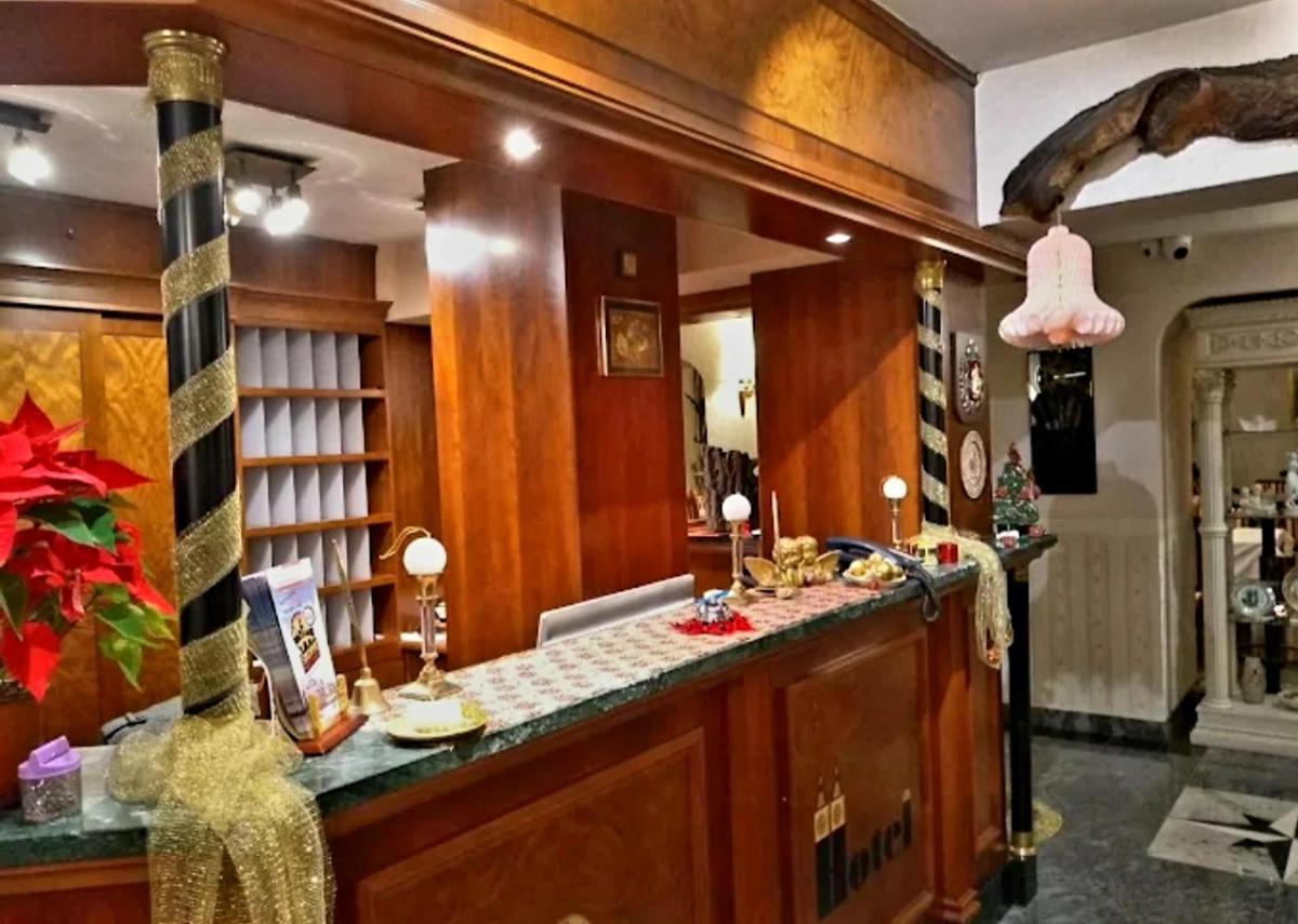 Suitetrails - HOTELS ELSA