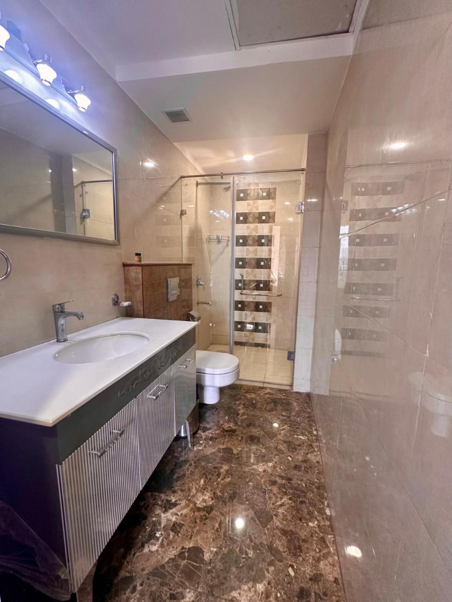 Flamingo Hotel Sector 67 I Studio Rooms I Gurgaon - Hizvo