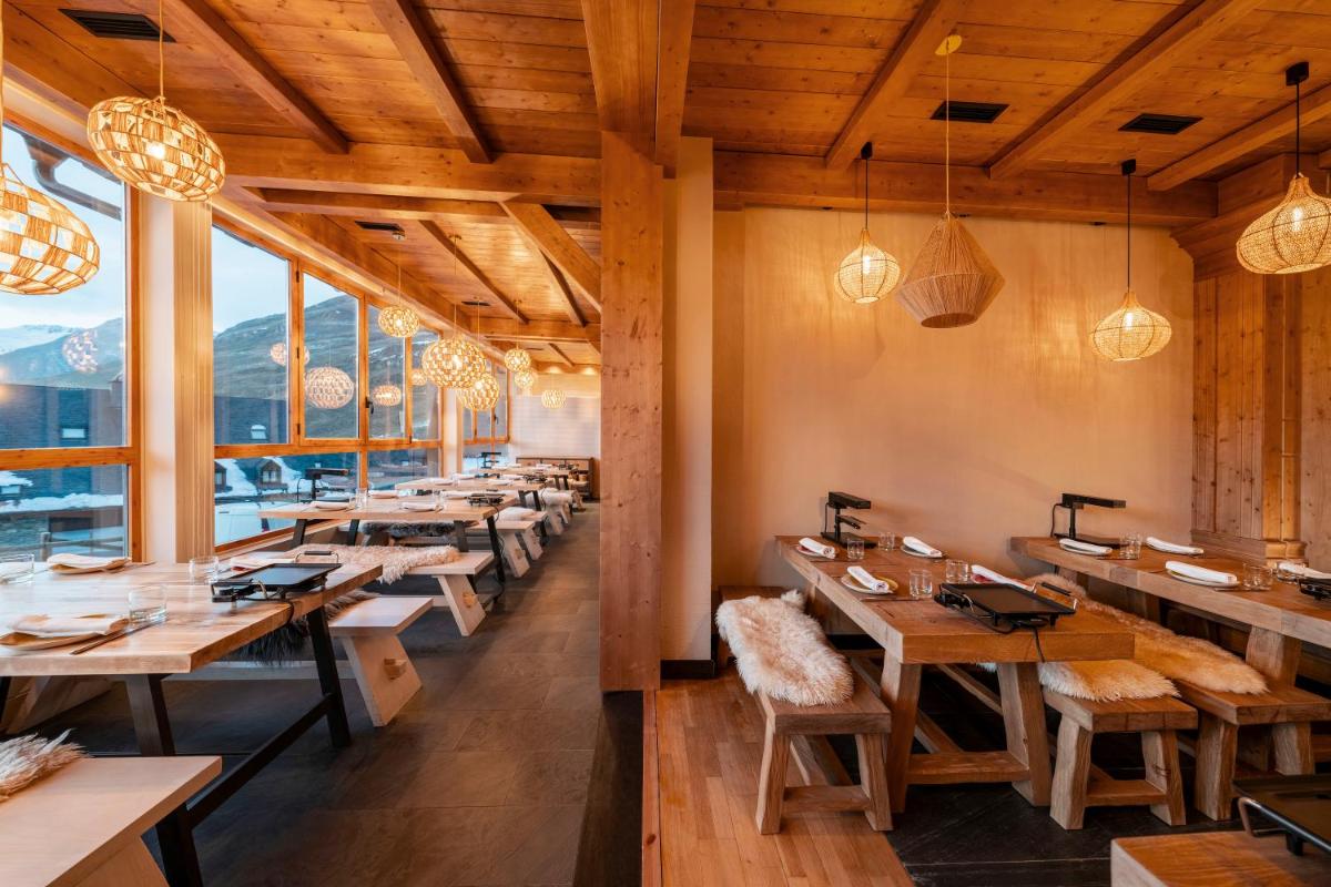 Un restaurante o sitio para comer en Eurostars La Pleta