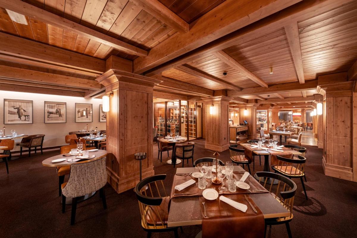 Un restaurante o sitio para comer en Eurostars La Pleta
