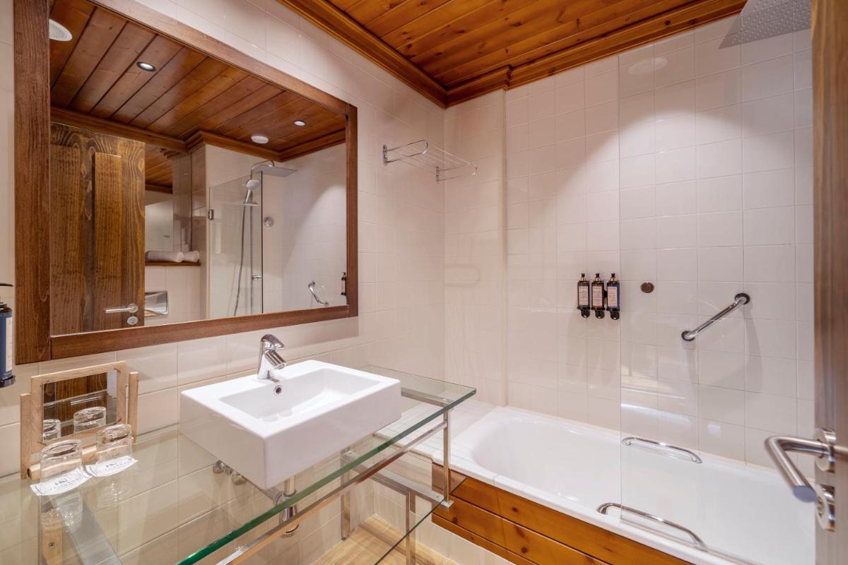Un baño de Eurostars La Pleta