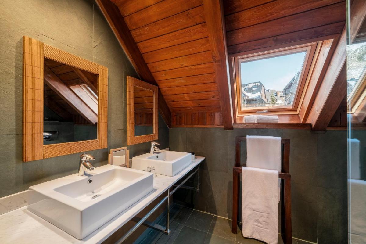 Un baño de Eurostars La Pleta