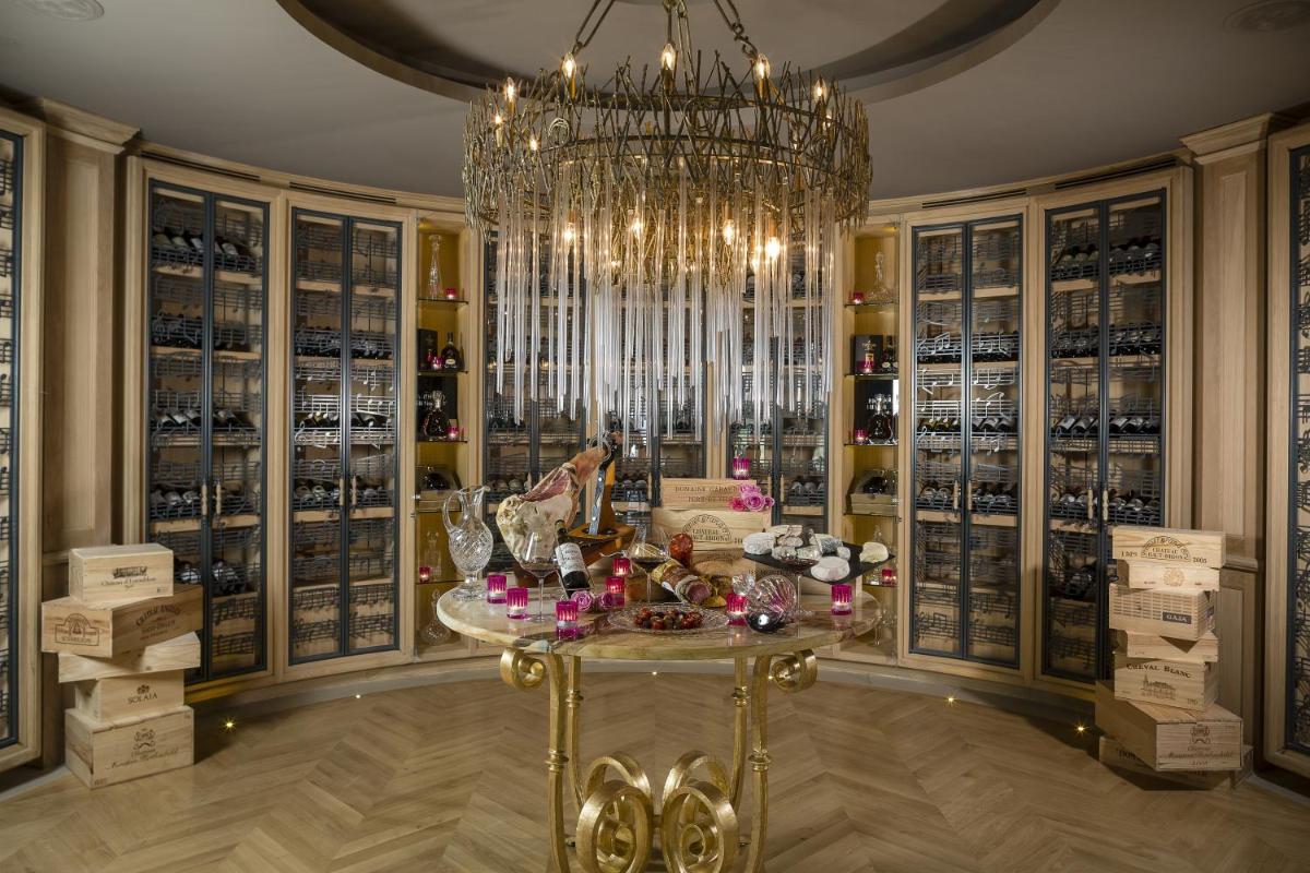 Nourriture dans l'hôtel ou à proximité