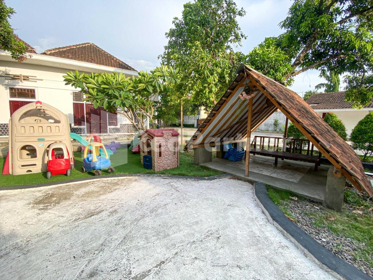CBG INN RedPartner near Stasiun Solo Balapan - Housity