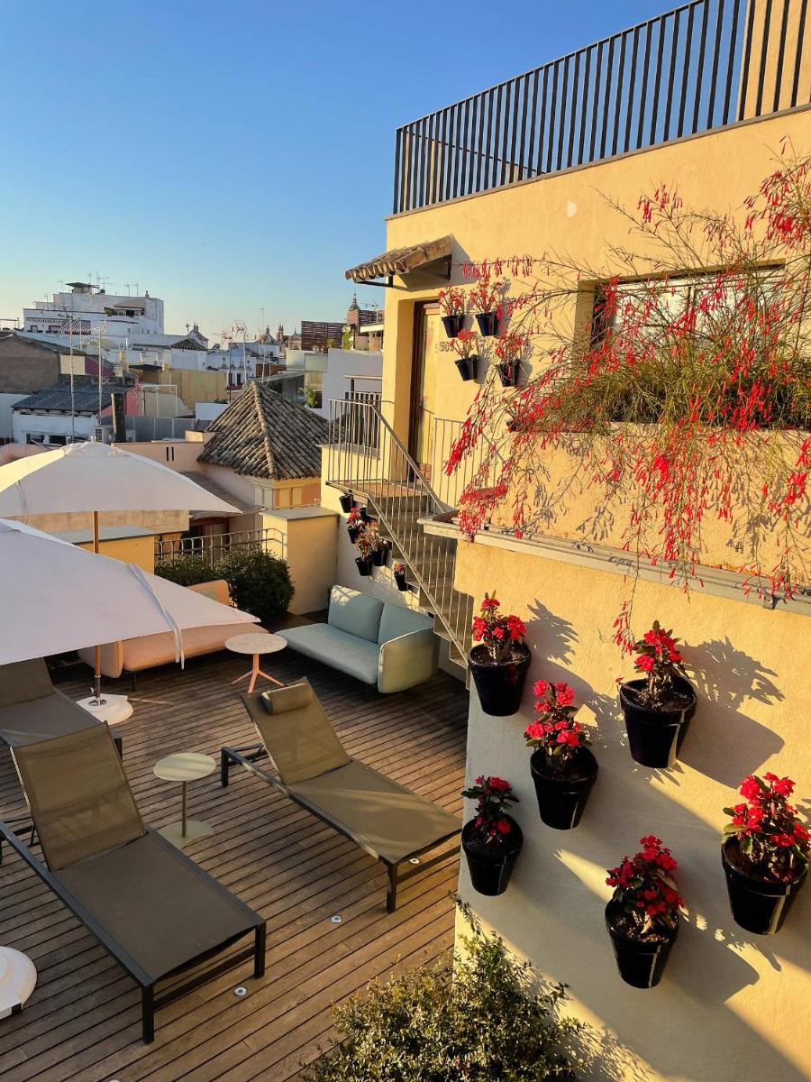 Un balcón o terraza de EME Catedral Mercer Hotel
