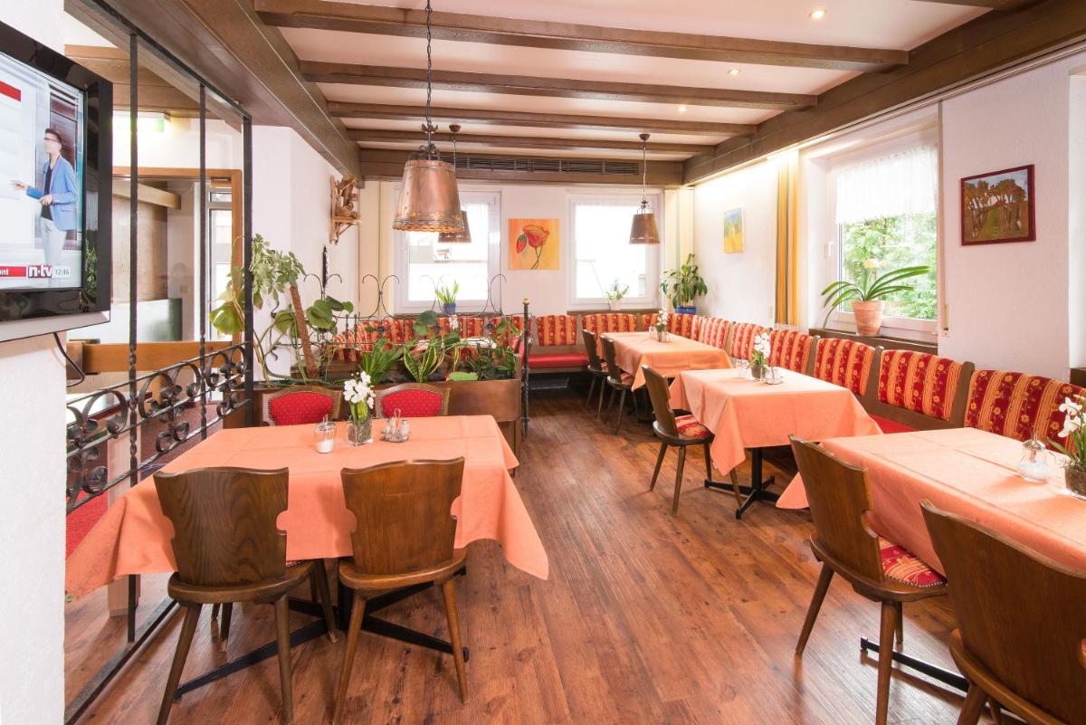 Hotel Garni Regina - Housity