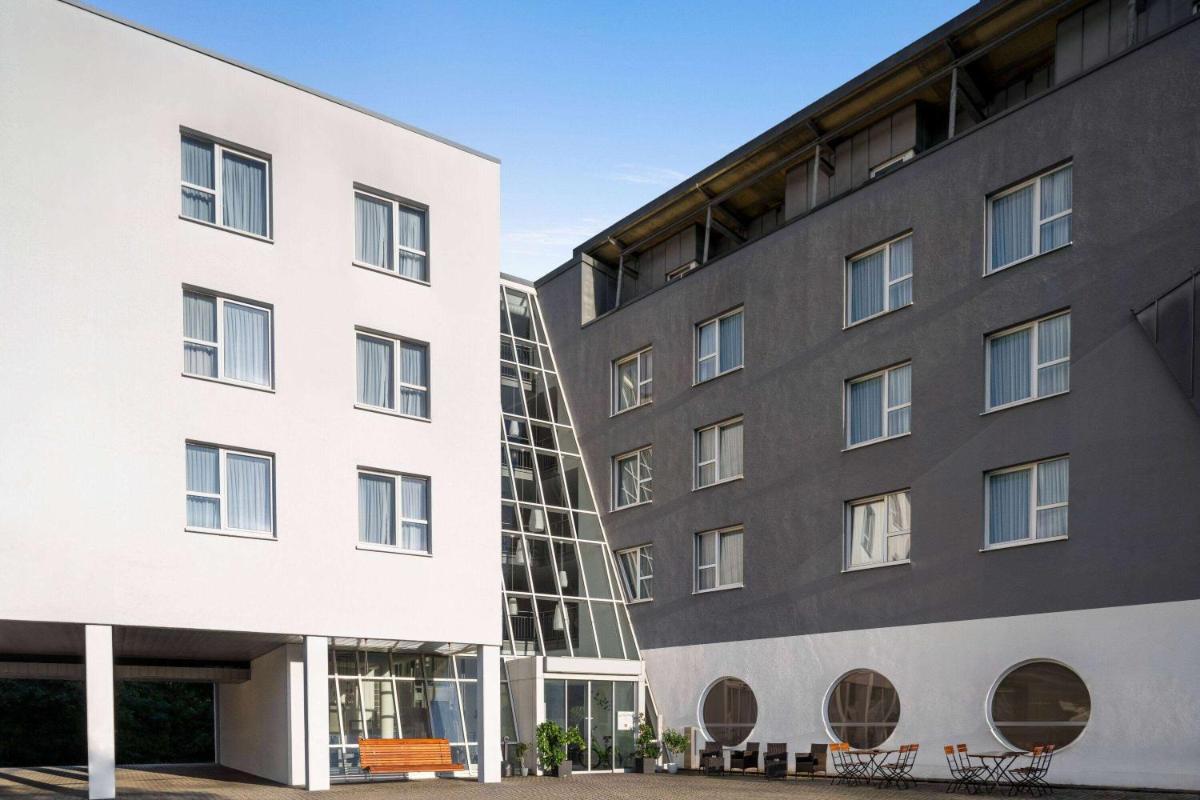 Suitetrails - Vienna House Easy by Wyndham Landsberg