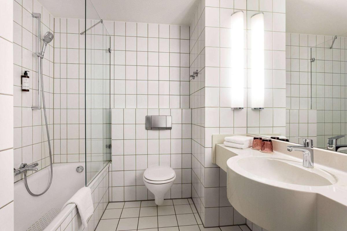 Vienna House Easy by Wyndham Limburg - Housity