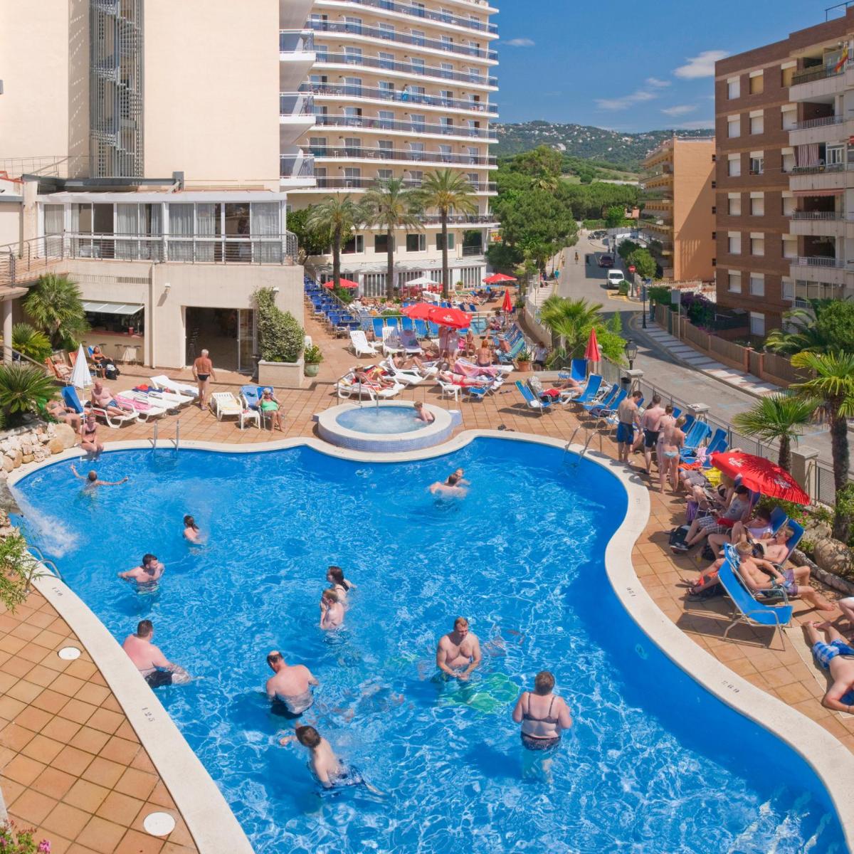 Hotel Oasis Park Splash - Housity