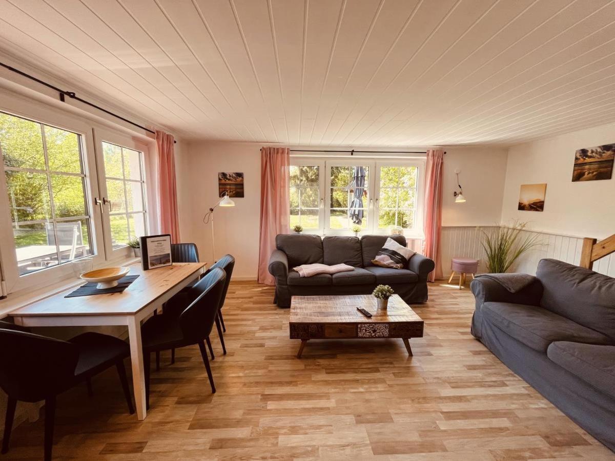Ferienhaus Ilva in Born - Housity