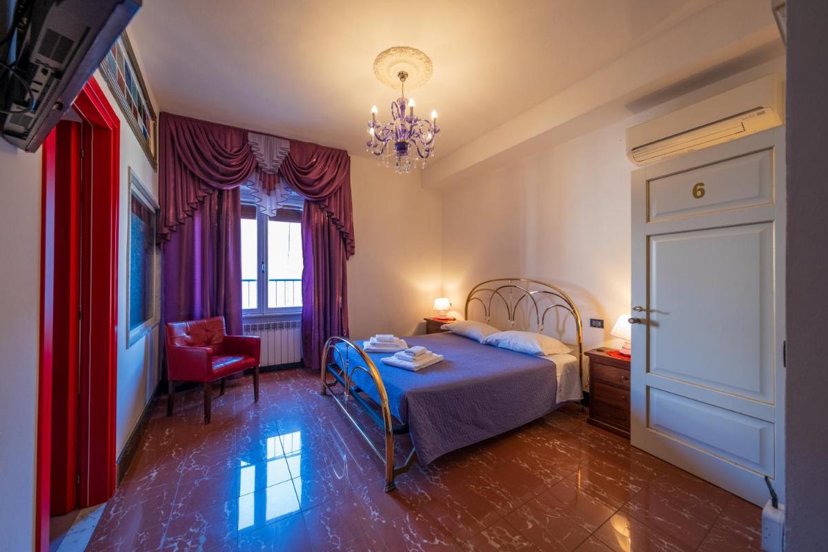 BBC Christian Bed & Breakfast - Housity
