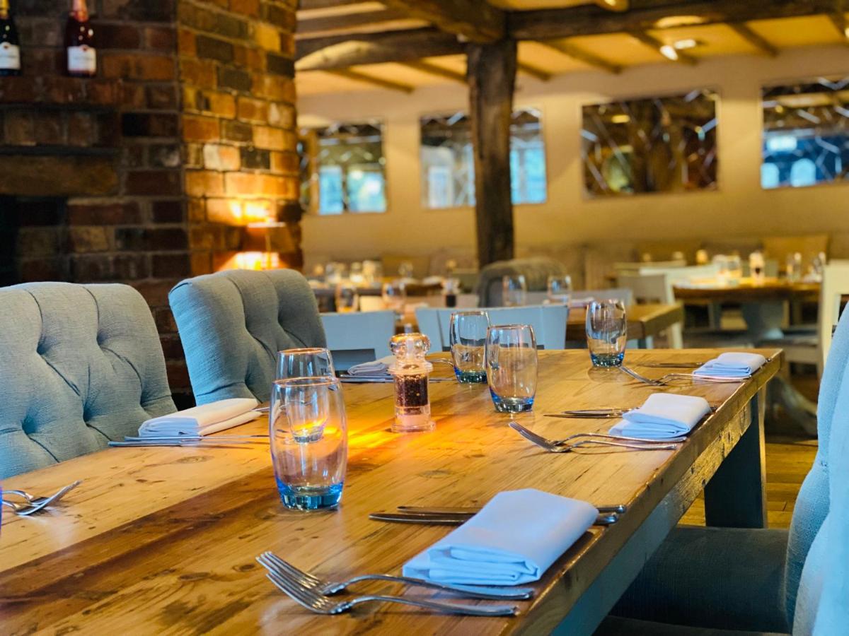 The Punchbowl Lapworth - Housity