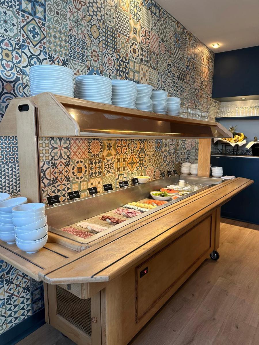 Cuisine ou kitchenette dans l'établissement Domaine De La Corniche