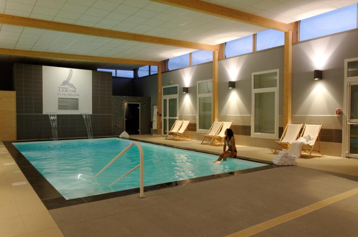 Piscine de l'établissement Hotel Regina & Spa ou située à proximité