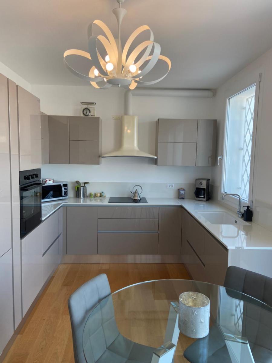 Beatrice Luxury Home - Hizvo