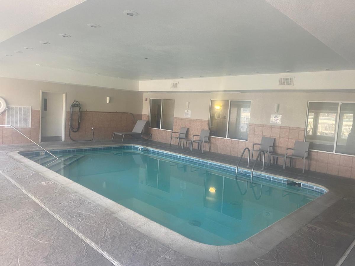 Baymont by Wyndham Springfield I-44 - Housity