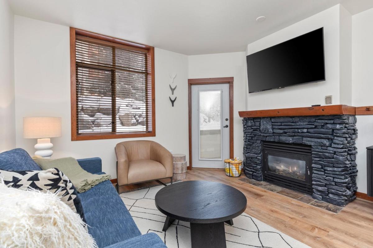 Powderhorn Lodge 102: Sego Lily Suite - Housity
