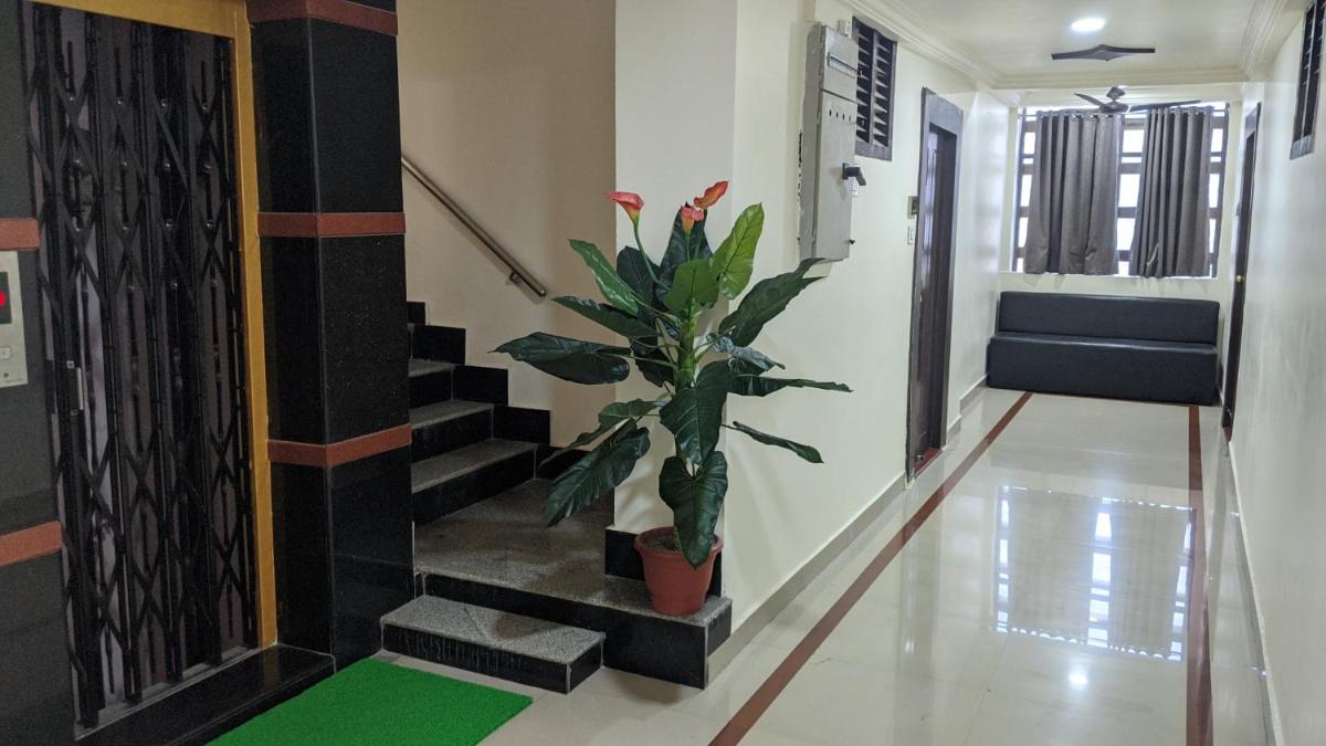 Menaka - Housity