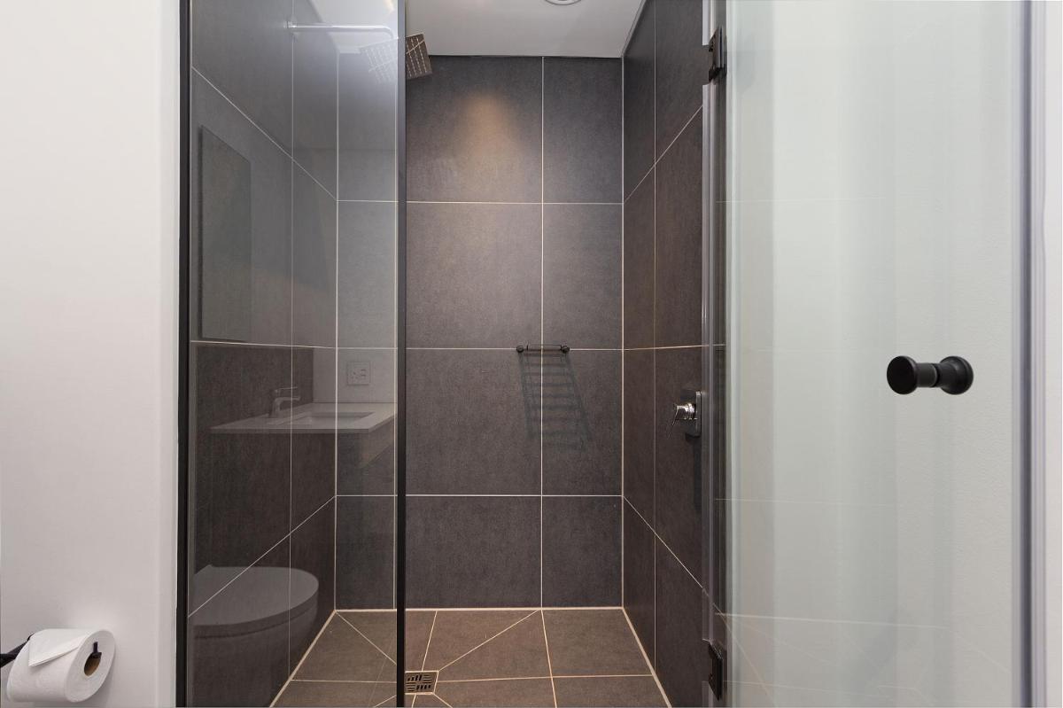 Bridgewater View 502 by HostAgents - Housity