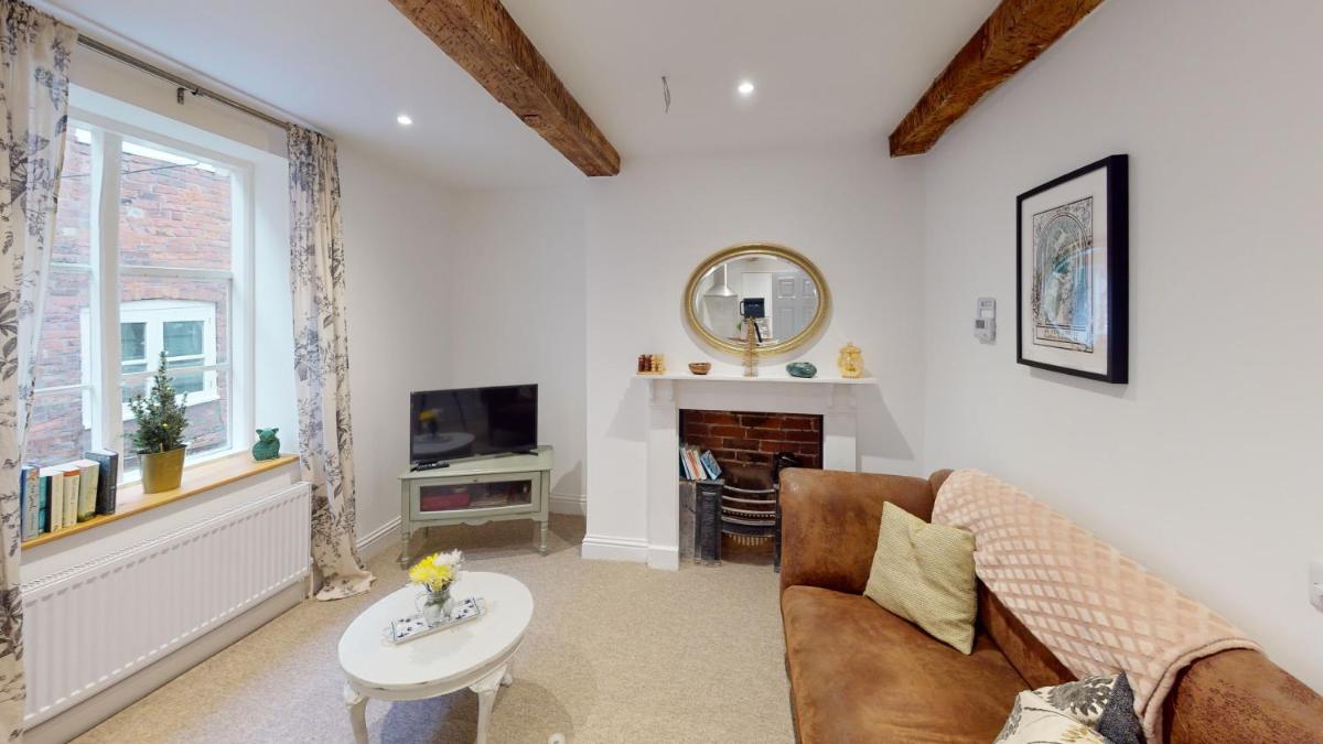 Ludlow Escapes - Ludlow Town Centre Apartments - Housity