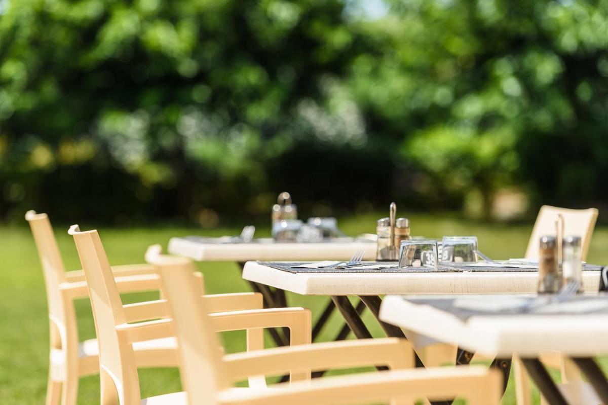 Jardin de l'établissement Les Terrasses d'Atlanthal