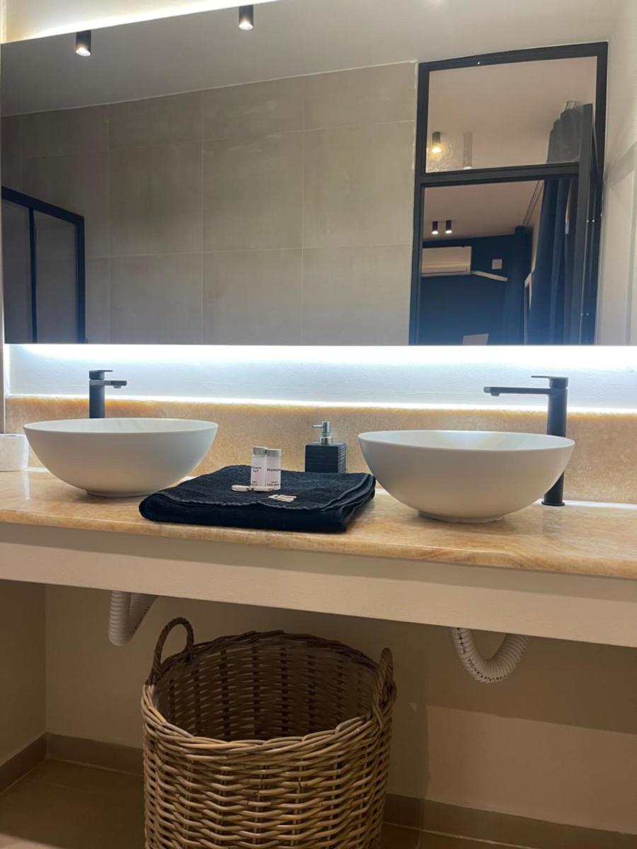 Gray Apartments - Housity