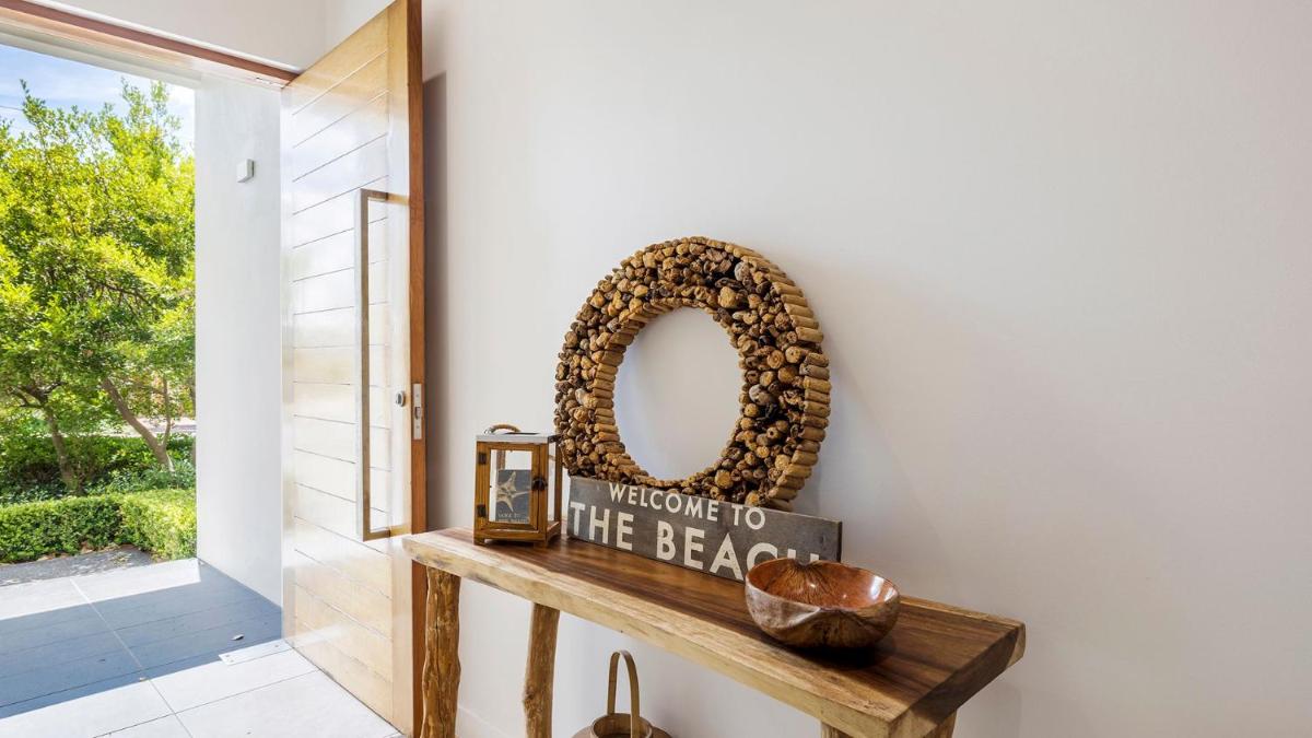 Soldiers Point Style and Sophistication - Housity