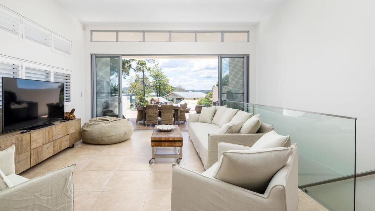 Soldiers Point Style and Sophistication - Housity