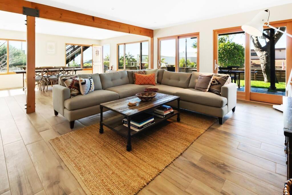 The Beachside Hideaway 3 blocks From The Beach! - Housity