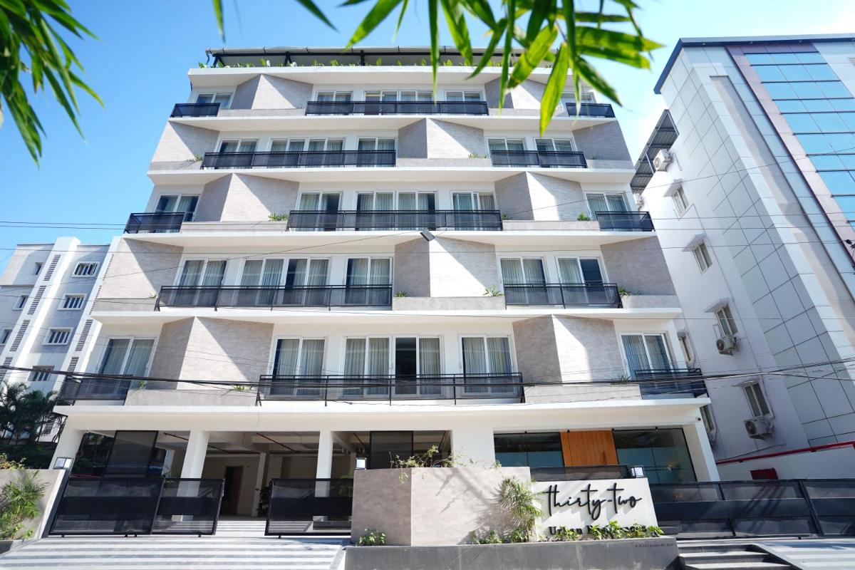 32 Urban by Akoya Hotels - Housity