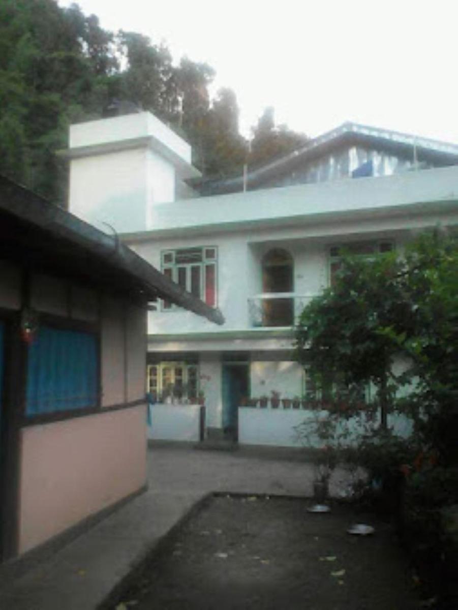 Shiva's HOMESTAY - HIDDEN PARADISE ON EARTH , Reshi - Housity