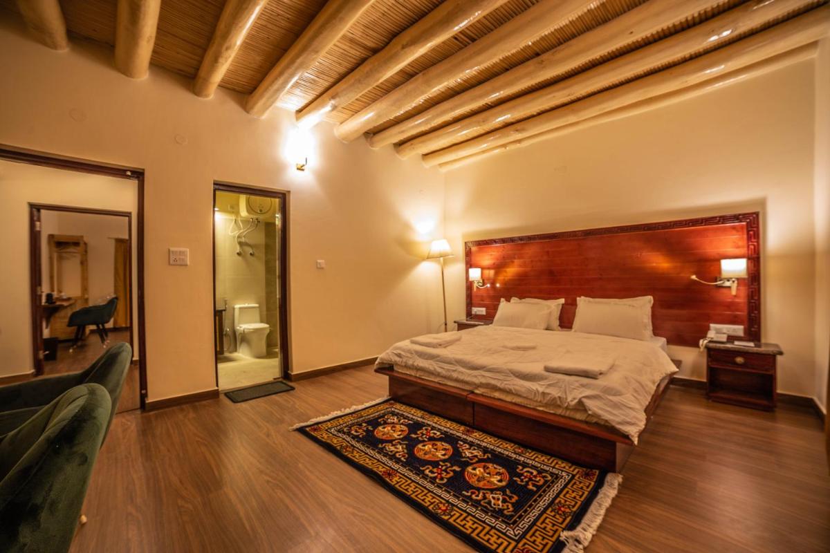 Royal Soma Resort - Housity