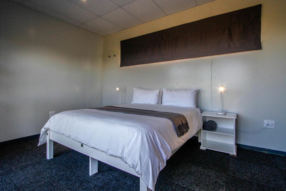 SleepOver Upington - Housity