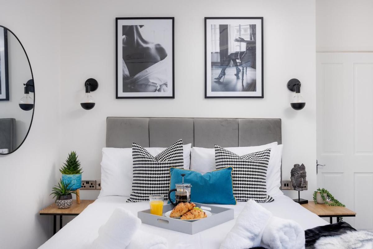 Boujis Central Plymouth Apartment - Sleeps 4 - Habita Property - Housity